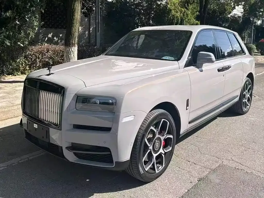 Rolls-Royce Cullinan — фото 1
