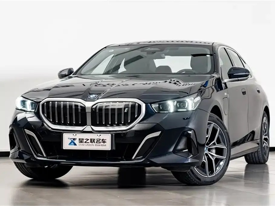 BMW i5 — фото 7