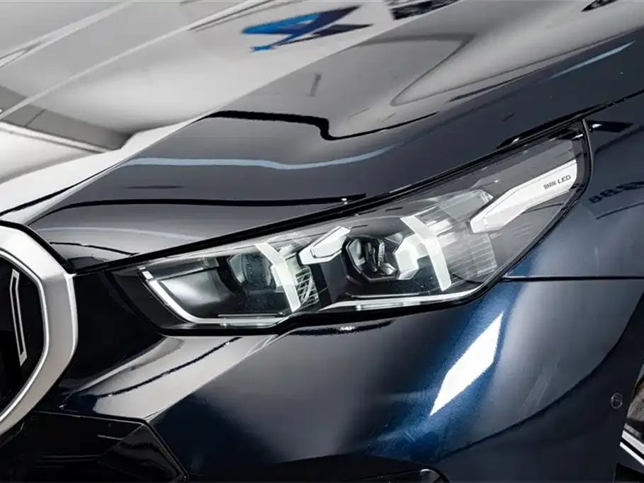 BMW i5 — фото 4