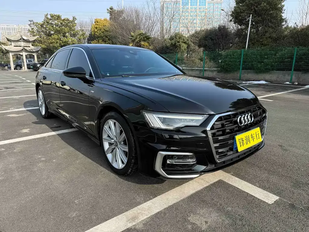 Audi A6L — фото 9