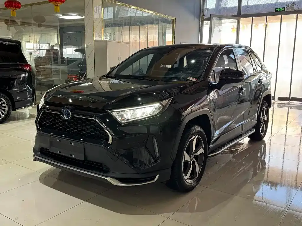 Toyota RAV4 Prime — фото 1