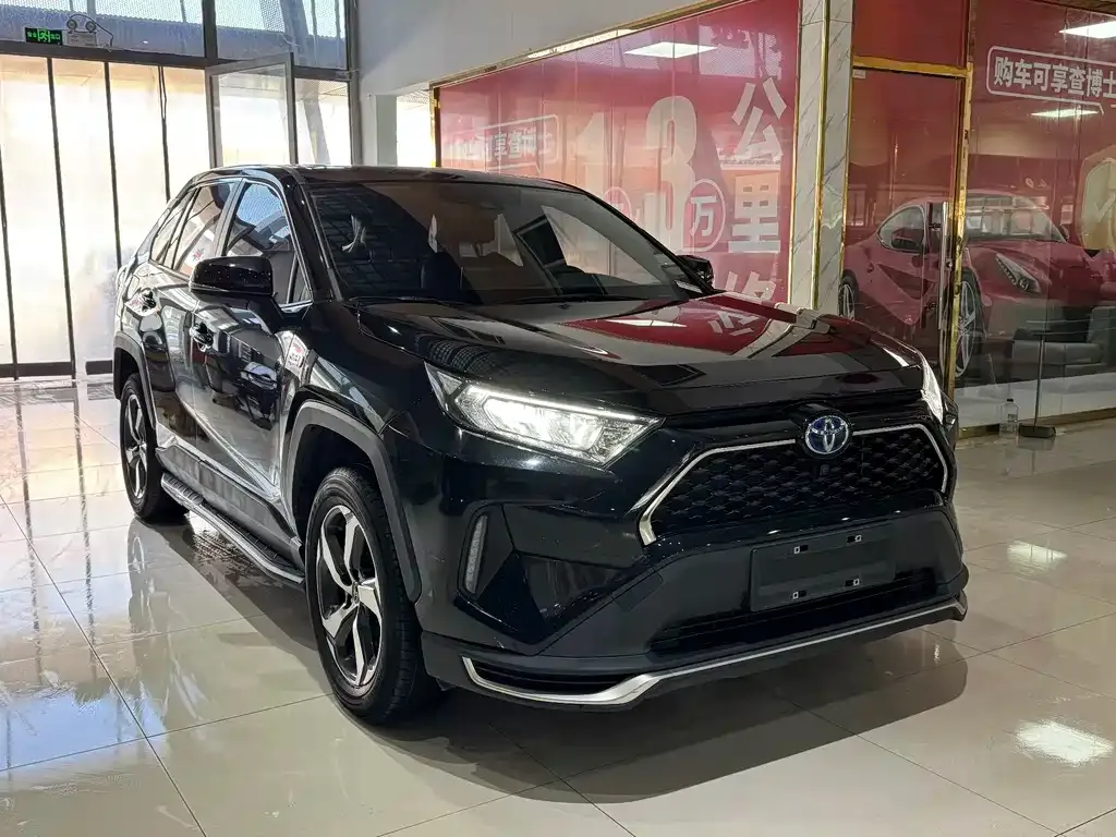 Toyota RAV4 Prime — фото 10