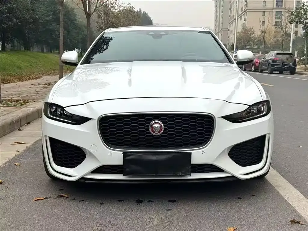 Jaguar XEL — фото 3