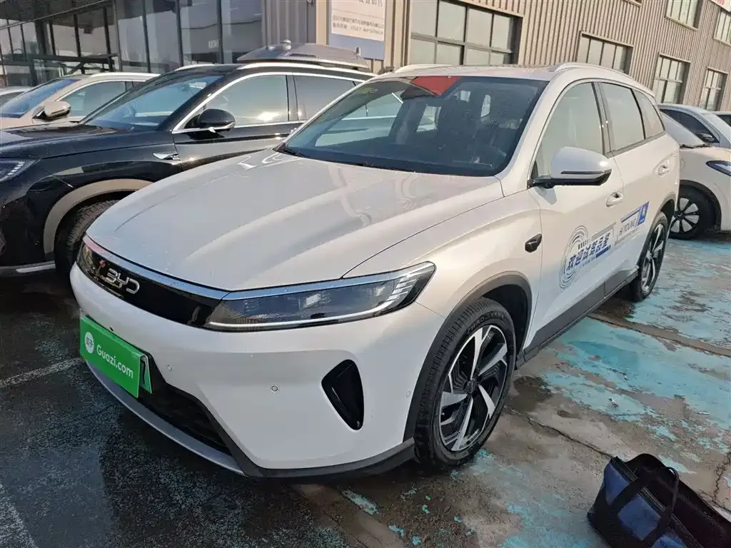 BYD Seal 05 DM-i — фото 9