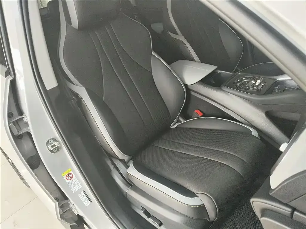 BYD Seal 05 DM-i — фото 9