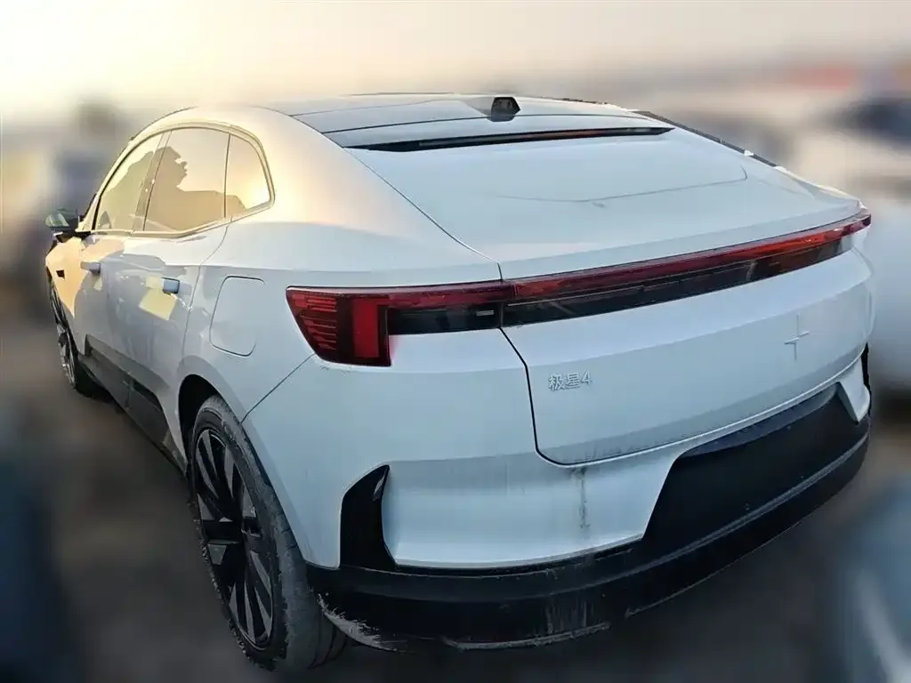 Polestar Polestar 4 — фото 6