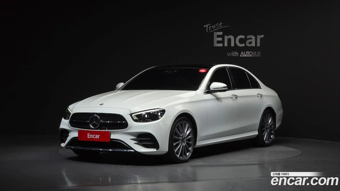 Mercedes-Benz E-Class — фото 1