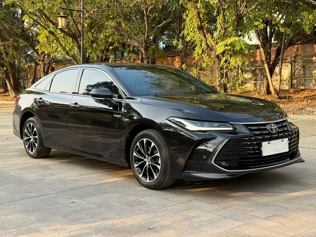 Toyota Avalon — фото 10