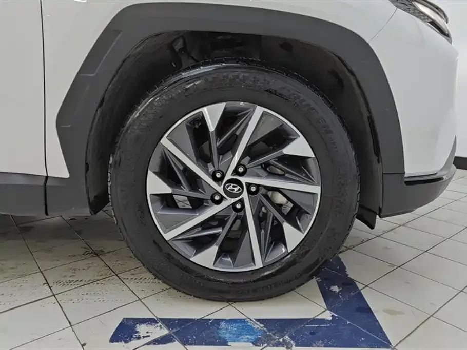 Hyundai Tucson — фото 9
