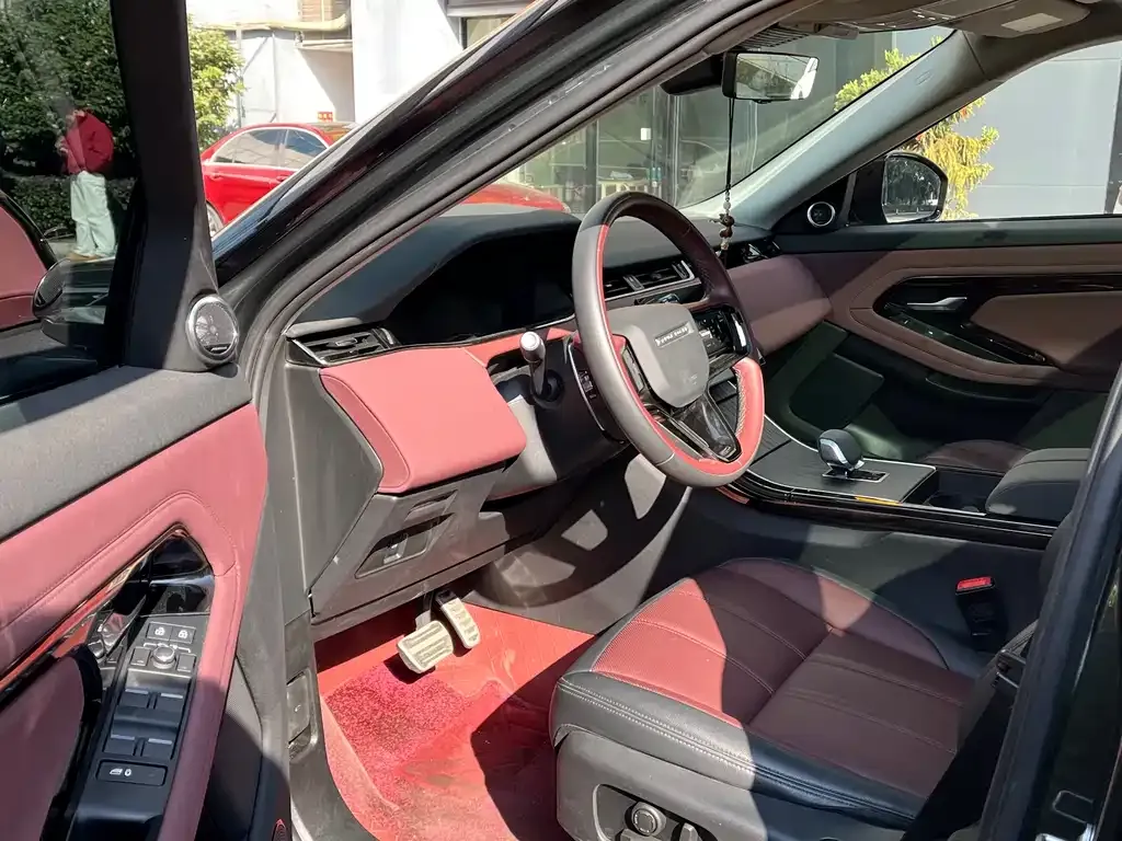 Land Rover Evoque — фото 8