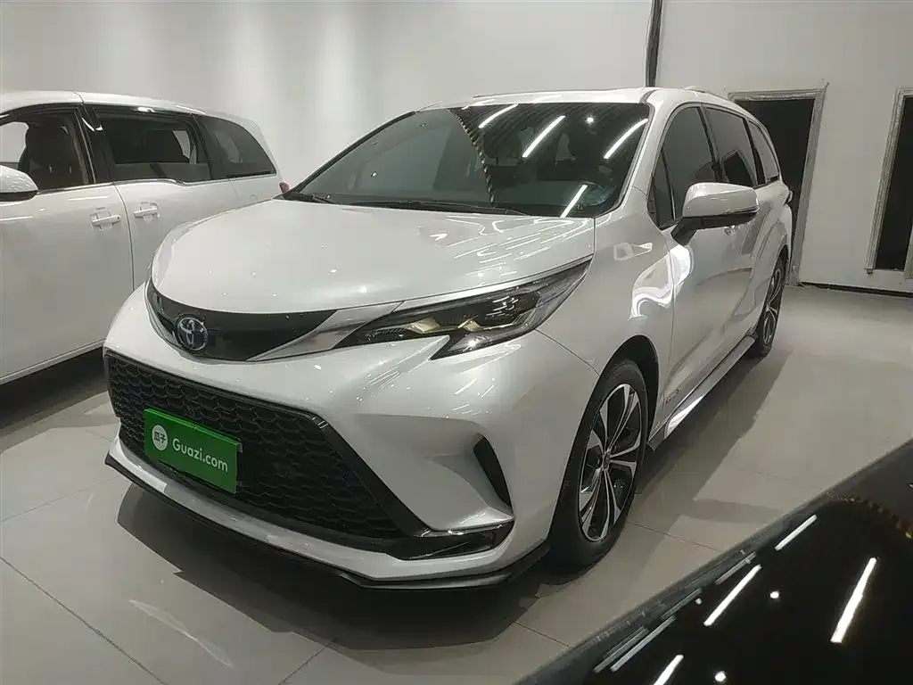 Toyota Granvia — фото 9