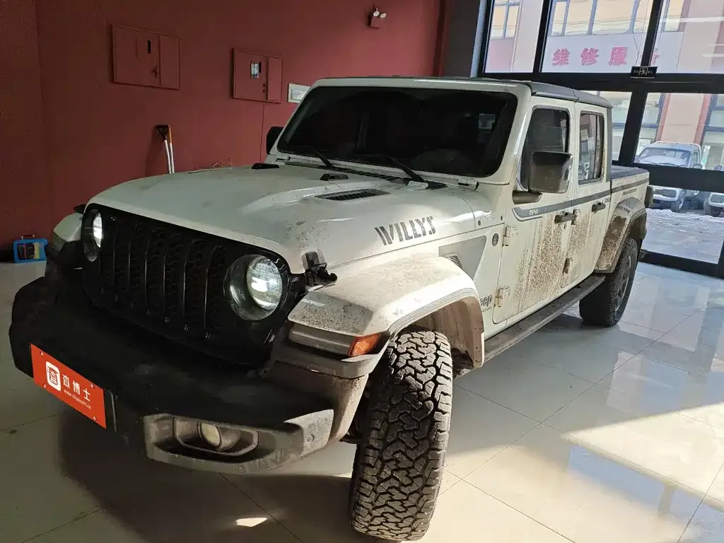 Jeep Gladiator — фото 1