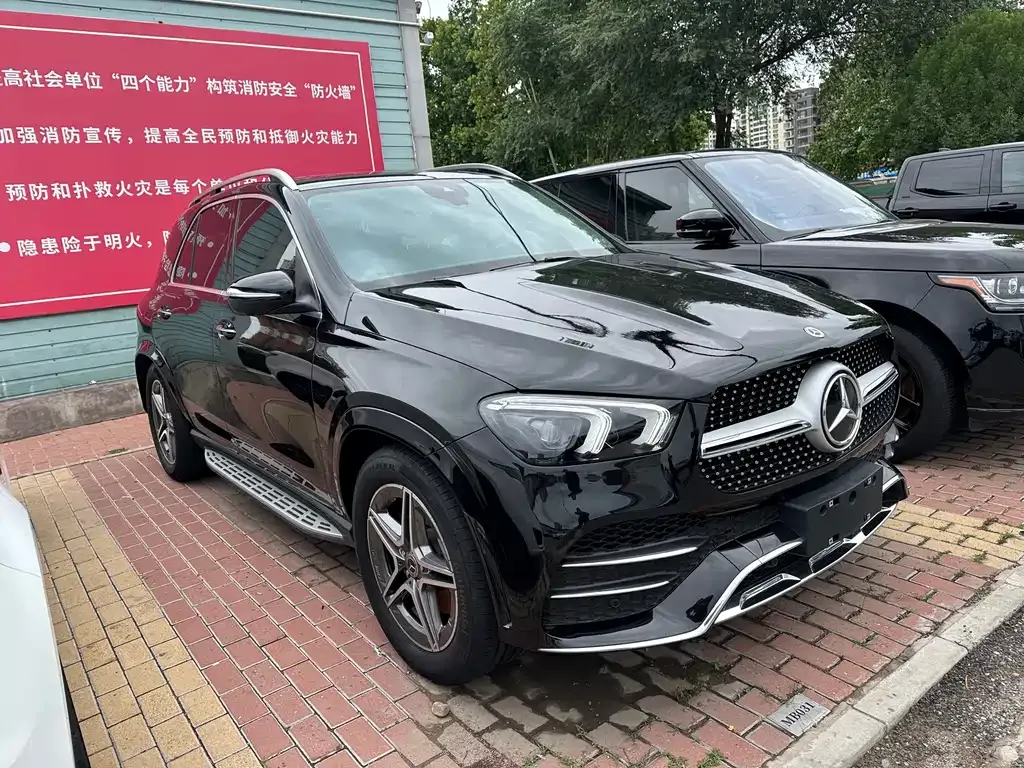 Mercedes-Benz GLE — фото 5