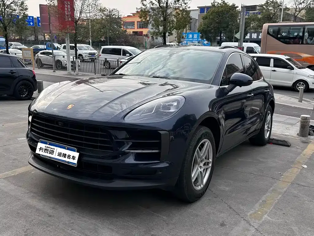 Porsche Macan — фото 1