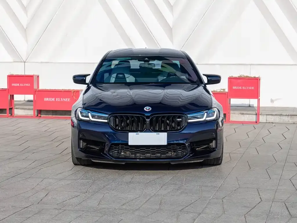 BMW M5 — фото 9