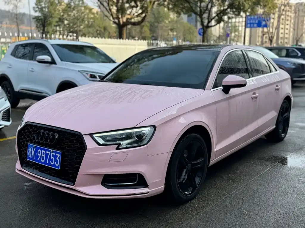 Audi A3 — фото 1