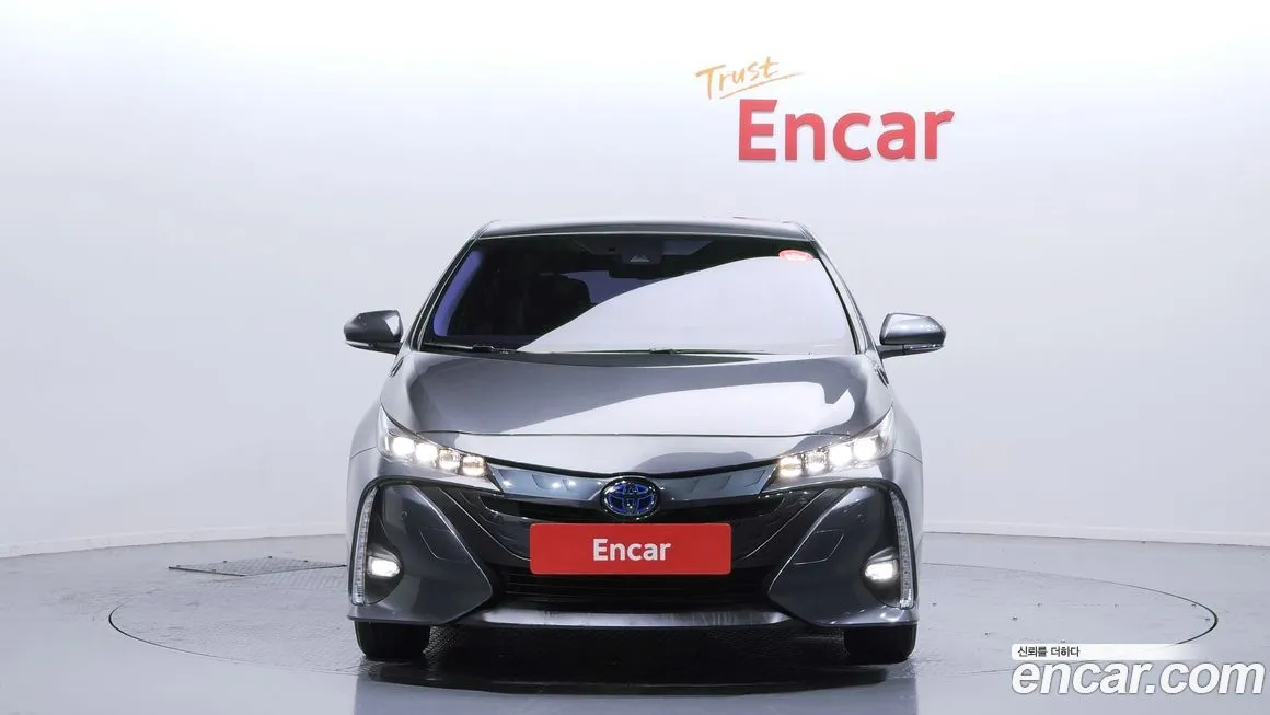 Toyota Prius — фото 4