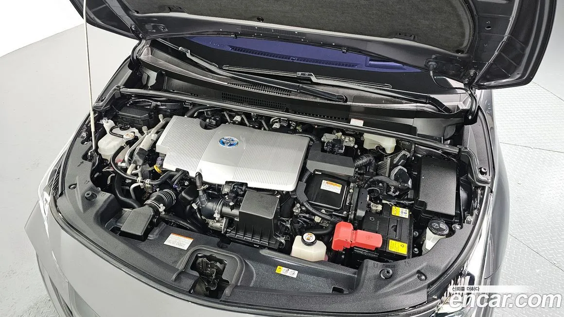 Toyota Prius — фото 9