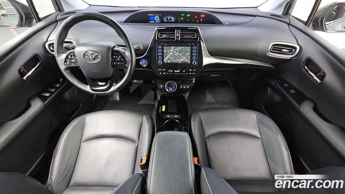Toyota Prius — фото 10