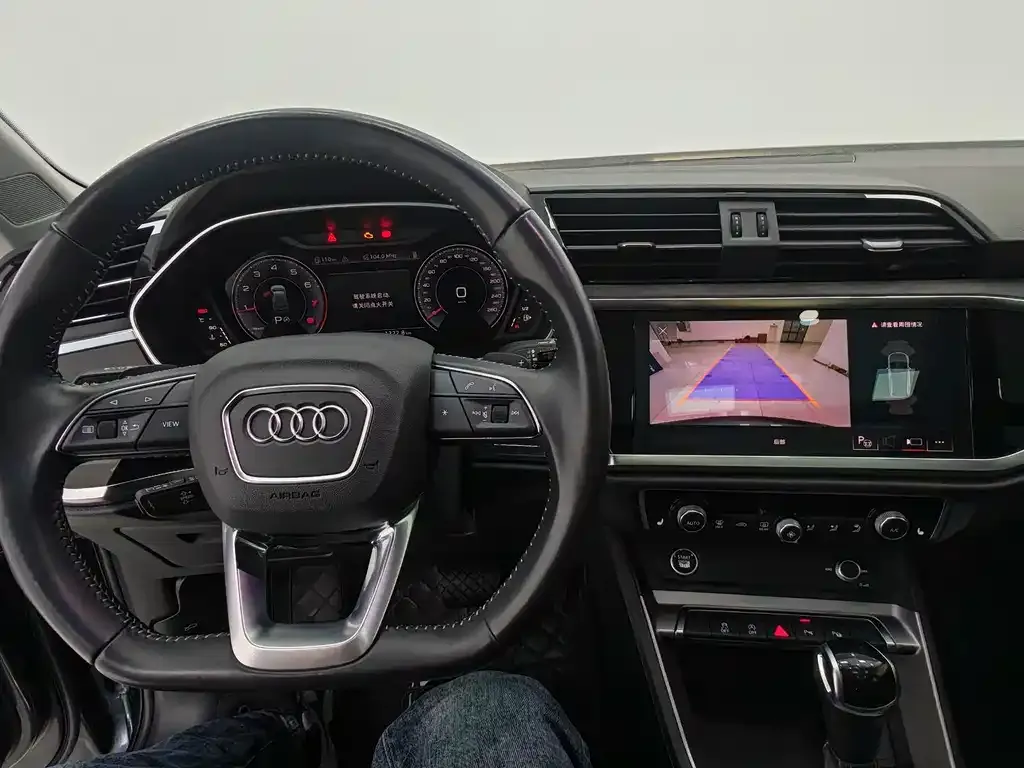 Audi Q3 — фото 2