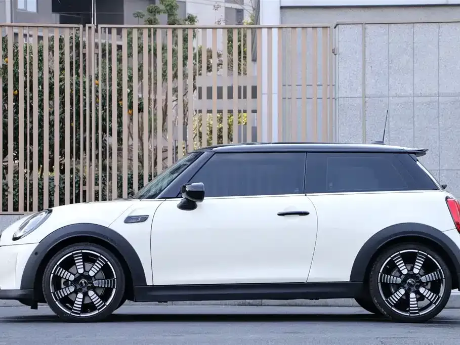 MINI Cooper (3-door) — фото 10