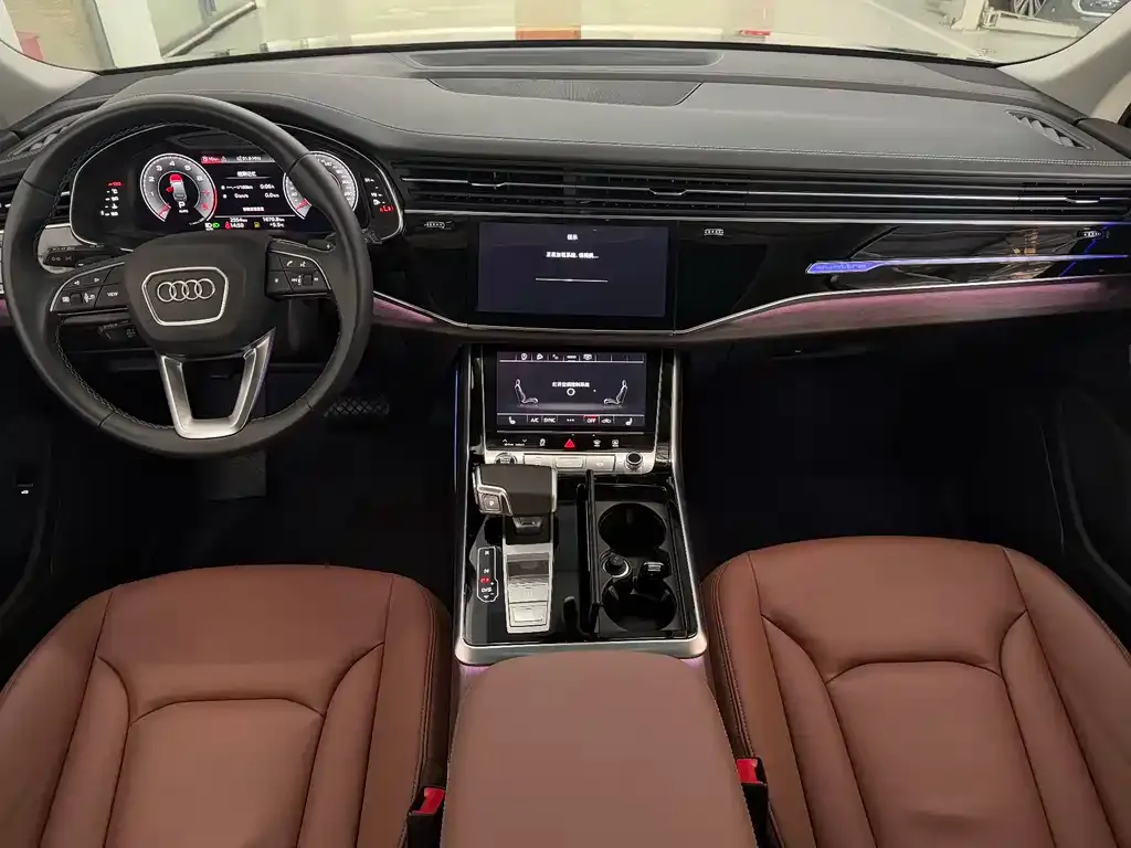 Audi Q7 — фото 7