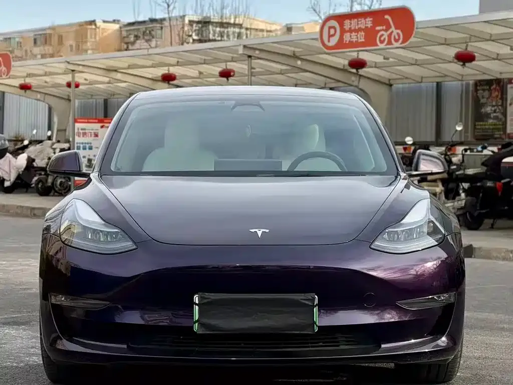 Tesla Model 3 — фото 7