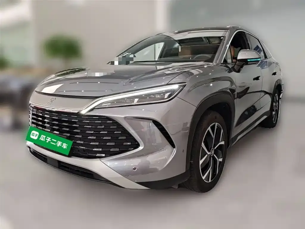 BYD L DM-i — фото 1