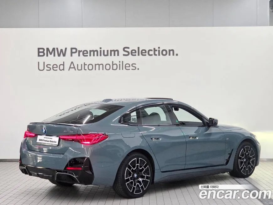 BMW i4 — фото 3
