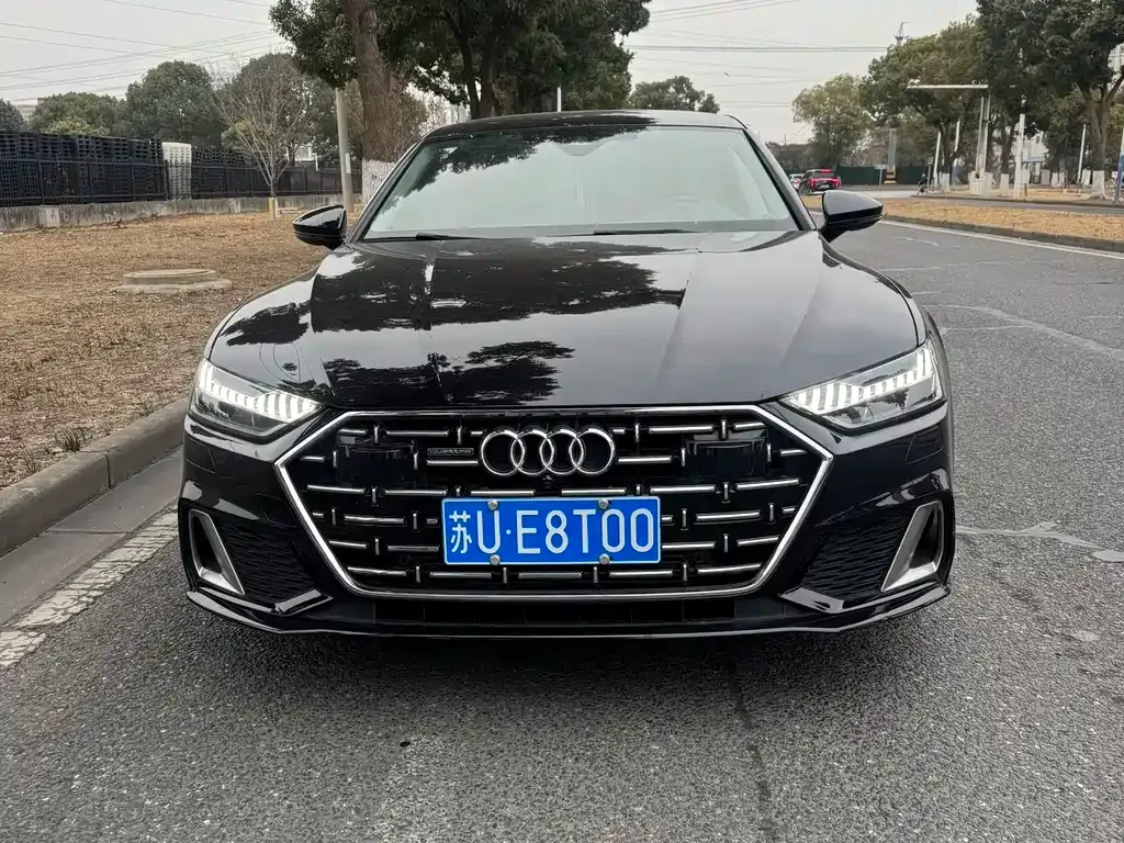 Audi A7L — фото 9