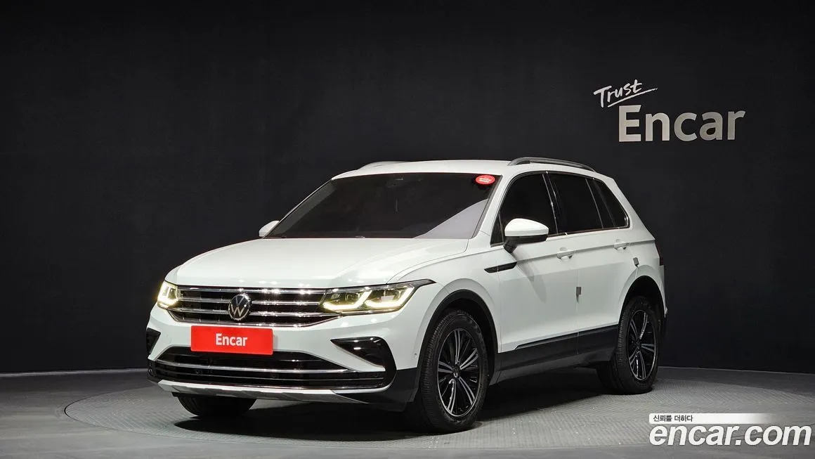 Volkswagen Tiguan — фото 1