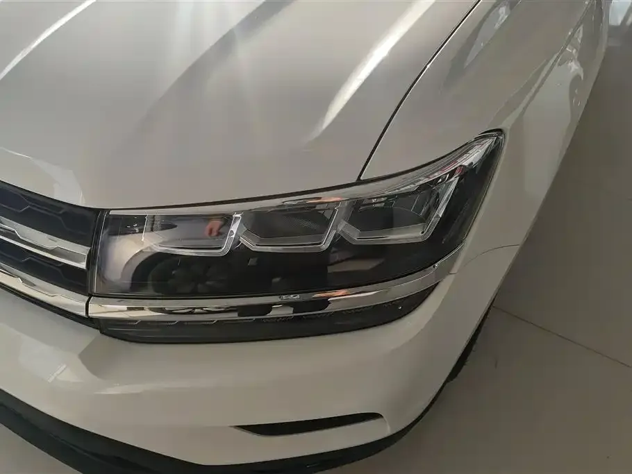 Volkswagen Tharu — фото 3