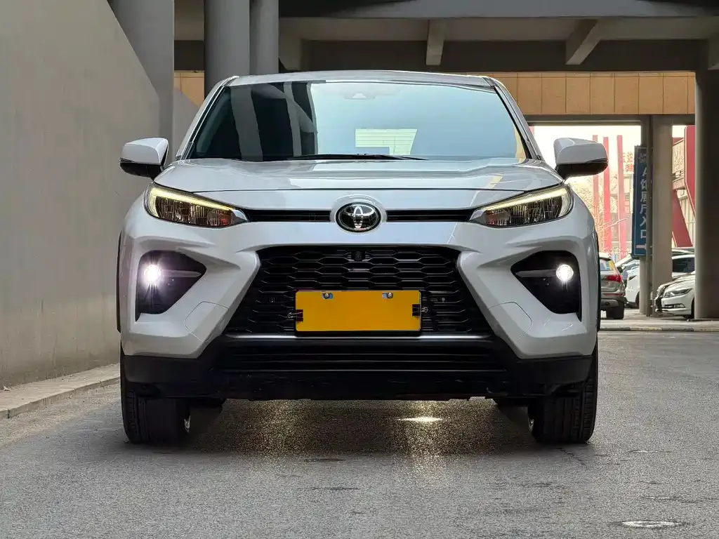 Toyota Wildlander — фото 2