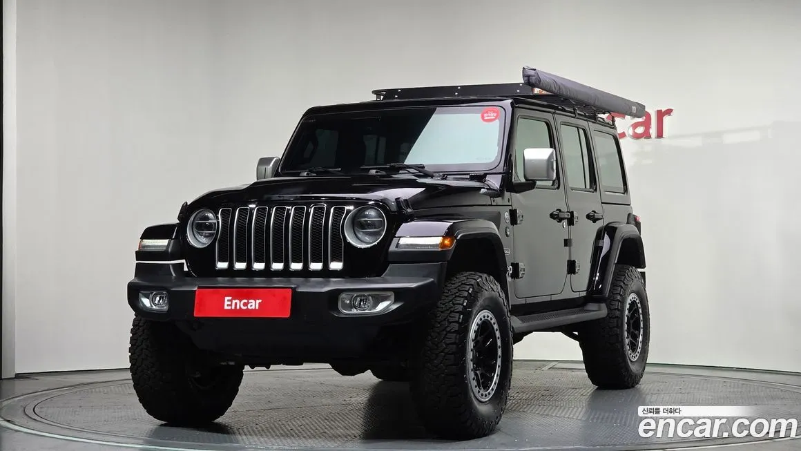 Jeep Wrangler — фото 1
