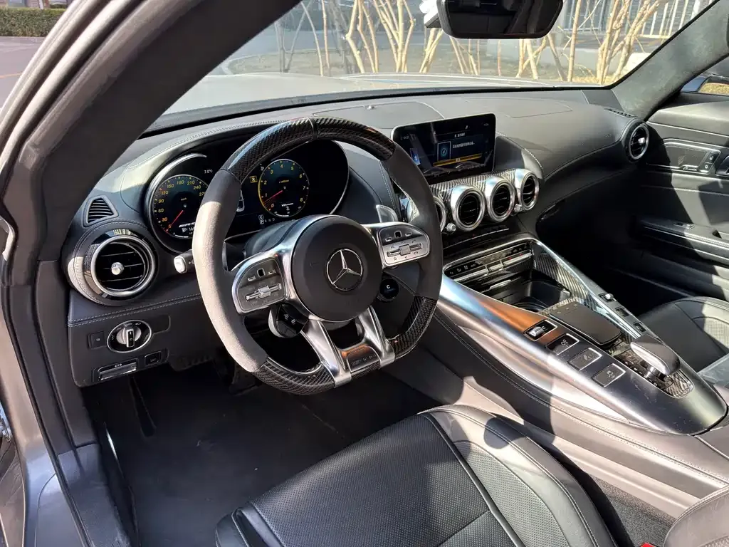 Mercedes-Benz AMG GT — фото 3