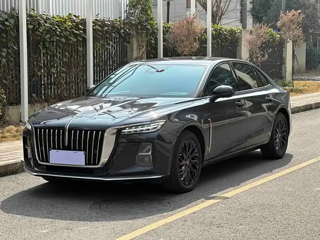 Hongqi H5 — фото 1
