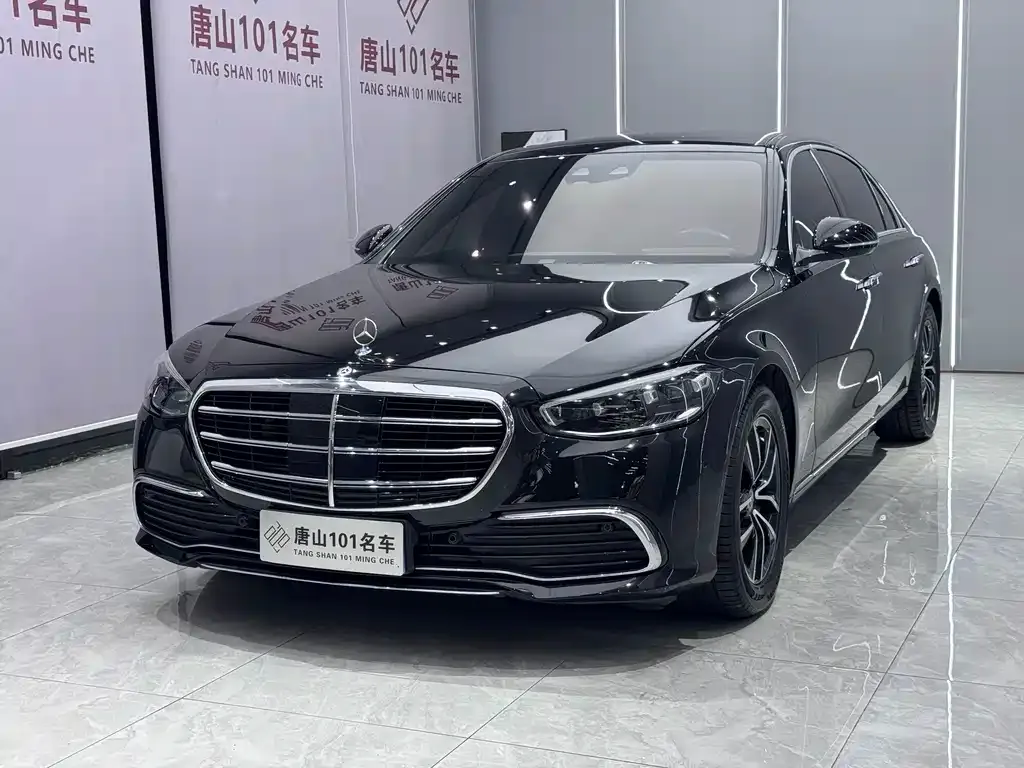 Mercedes-Benz S-Class — фото 1