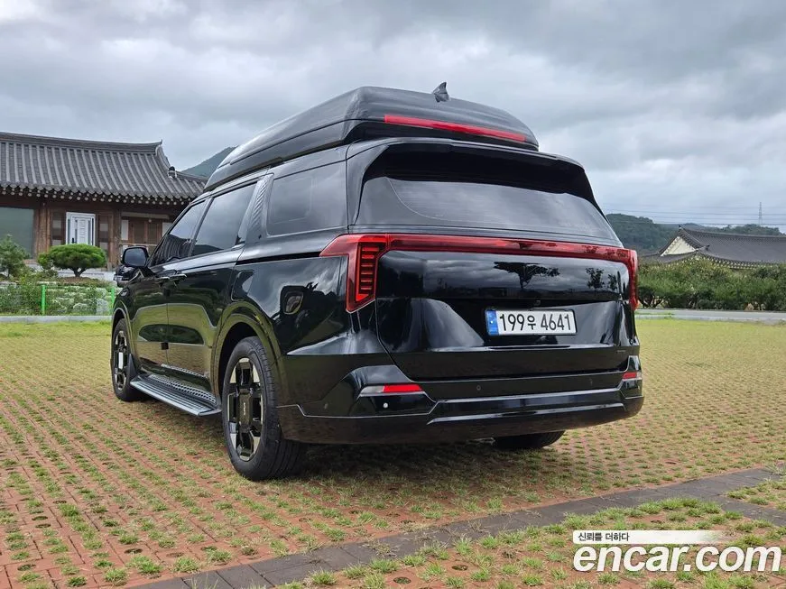 Kia Carnival — фото 10