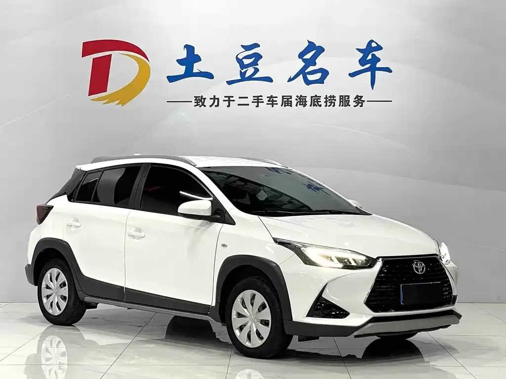 Toyota Yaris L — фото 6