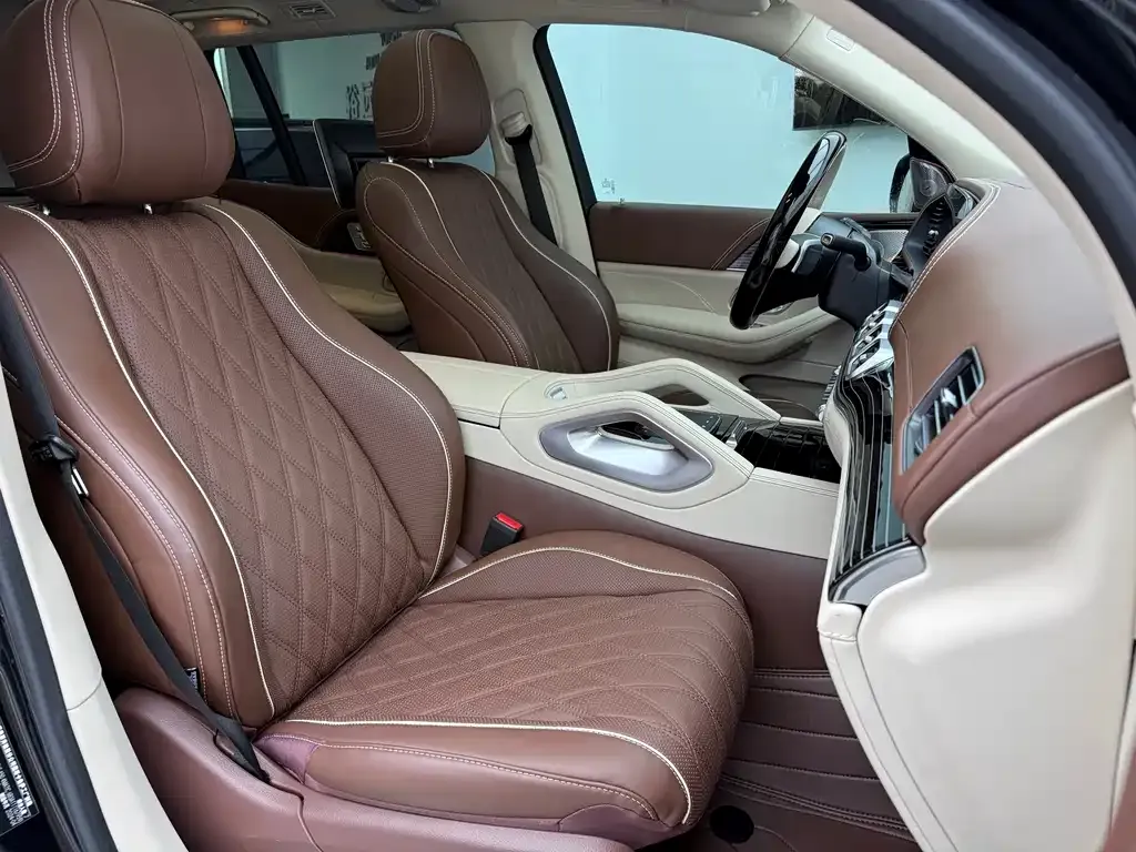 Mercedes-Benz GLS — фото 10