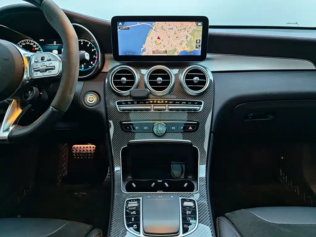 Mercedes-Benz GLC AMG — фото 7