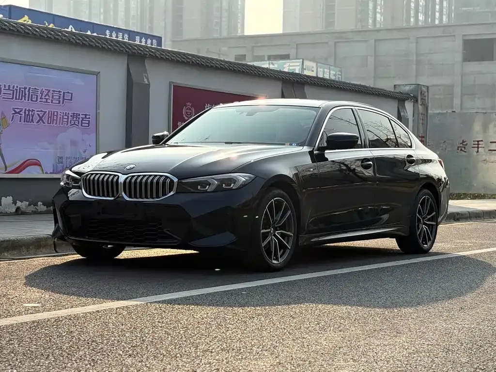 BMW 3 Series — фото 1