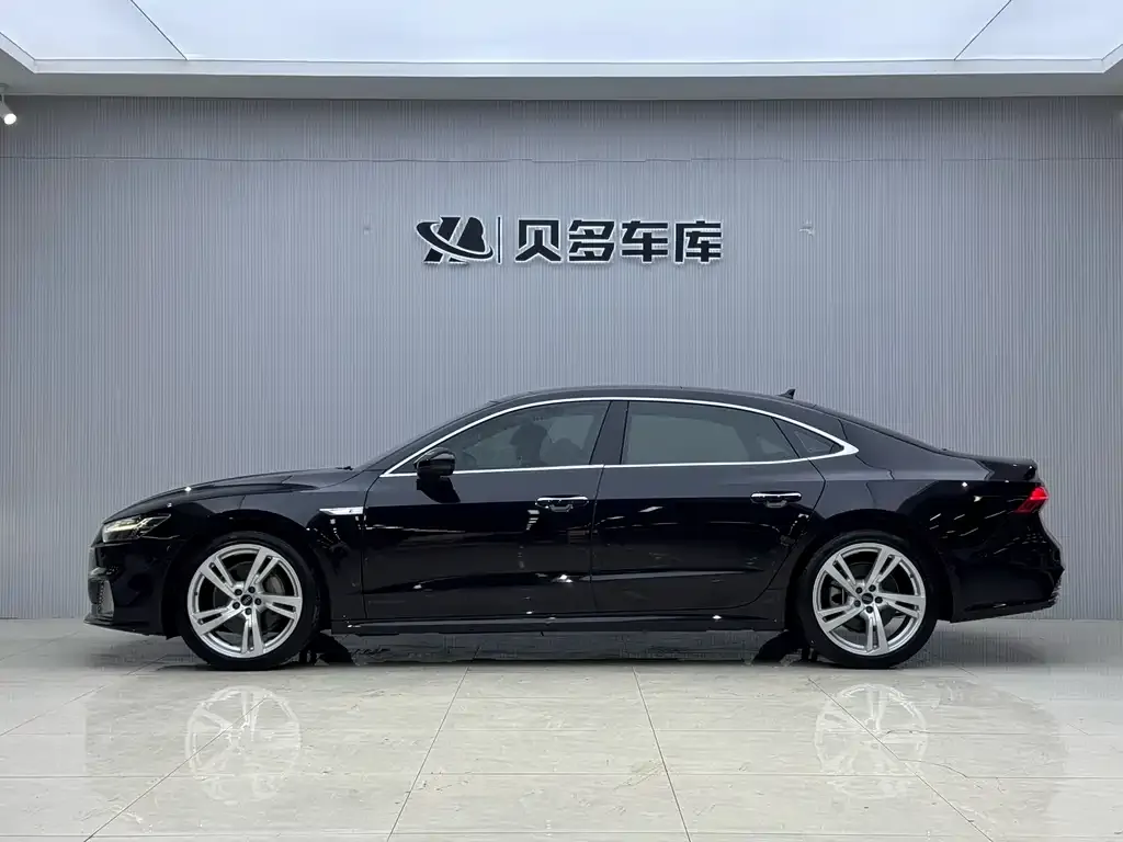 Audi A7L — фото 3