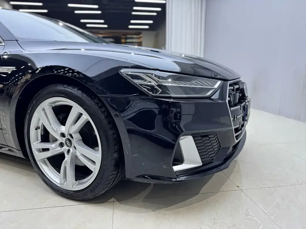 Audi A7L — фото 4