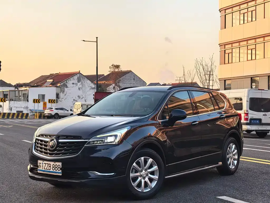 Buick Envision Plus — фото 1