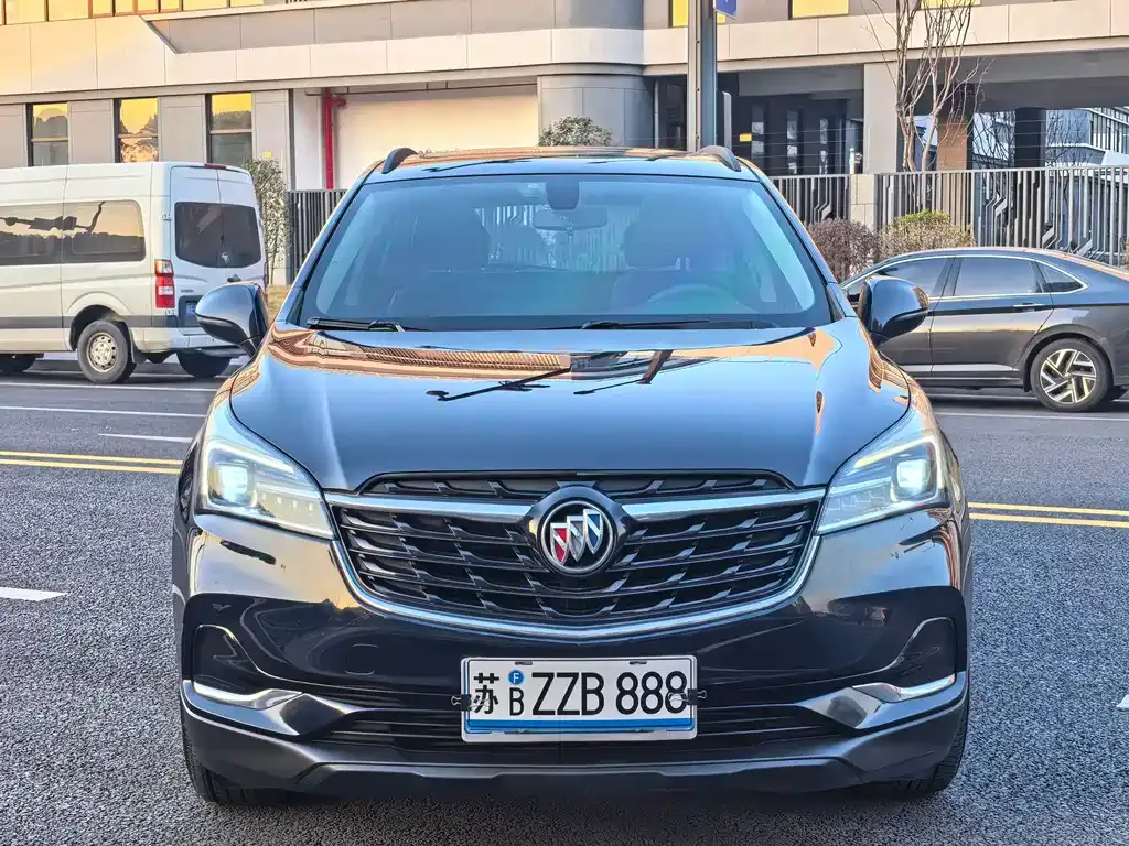 Buick Envision Plus — фото 9