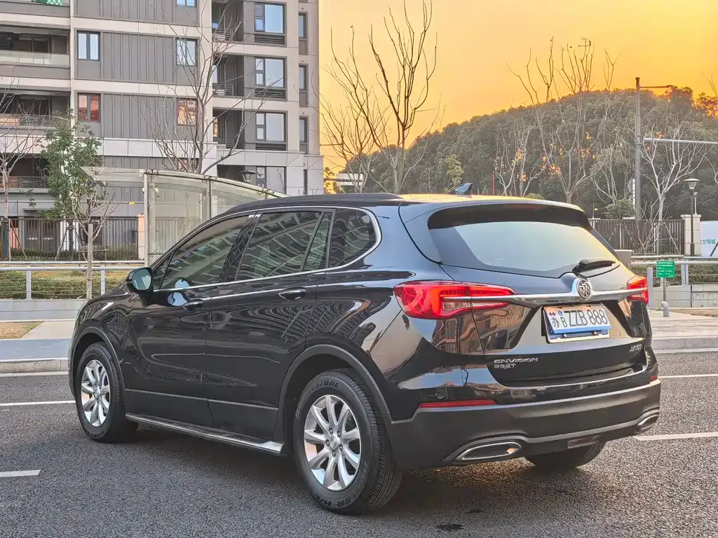 Buick Envision Plus — фото 8