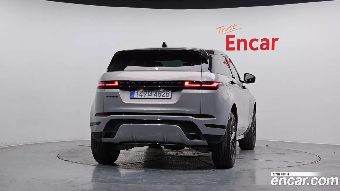 Land Rover Range Rover Evoque — фото 6