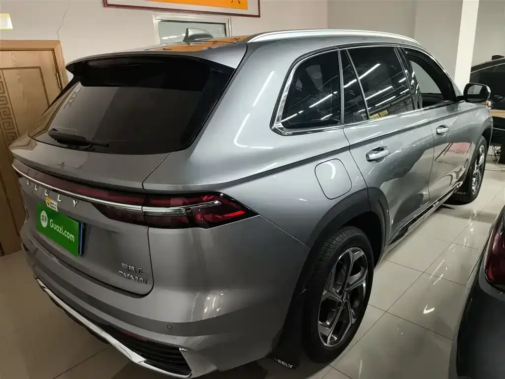 Geely Xingyue L — фото 10