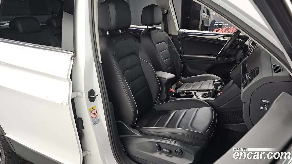 Volkswagen Tiguan — фото 7